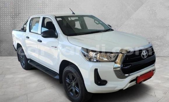 Buy Used Toyota Hilux White Car in Kabwe in Zambia Buy Used Toyota Hilux White Car in Kabwe in Zambia