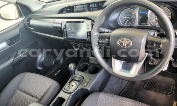 Buy Used Toyota Hilux White Car in Kabwe in Zambia Buy Used Toyota Hilux White Car in Kabwe in Zambia