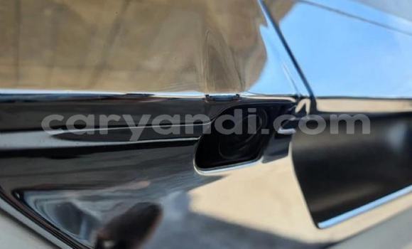 Buy Used Toyota Hilux White Car in Kabwe in Zambia Buy Used Toyota Hilux White Car in Kabwe in Zambia