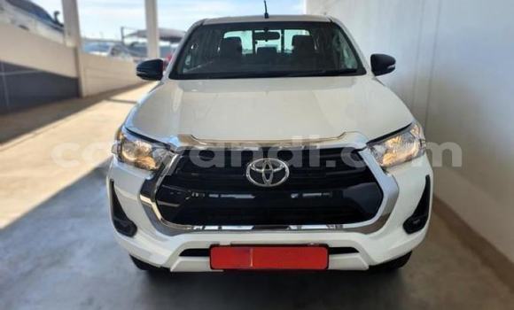 Buy Used Toyota Hilux White Car in Kabwe in Zambia Buy Used Toyota Hilux White Car in Kabwe in Zambia