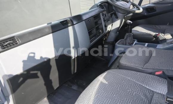 Acheter Occasion Utilitaire Mitsubishi Fuso Blanc à Kabwe, Zambie Acheter Occasion Utilitaire Mitsubishi Fuso Blanc à Kabwe, Zambie