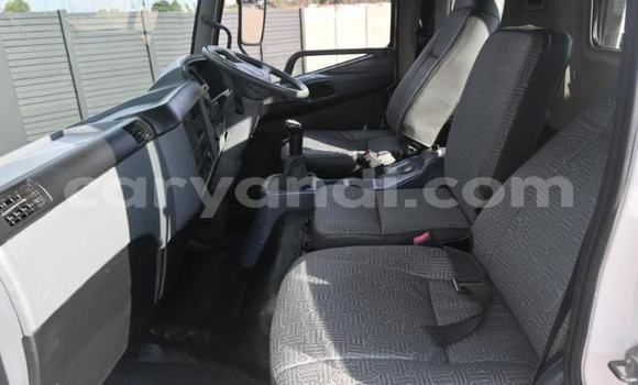 Acheter Occasion Utilitaire Mitsubishi Fuso Blanc à Kabwe, Zambie Acheter Occasion Utilitaire Mitsubishi Fuso Blanc à Kabwe, Zambie