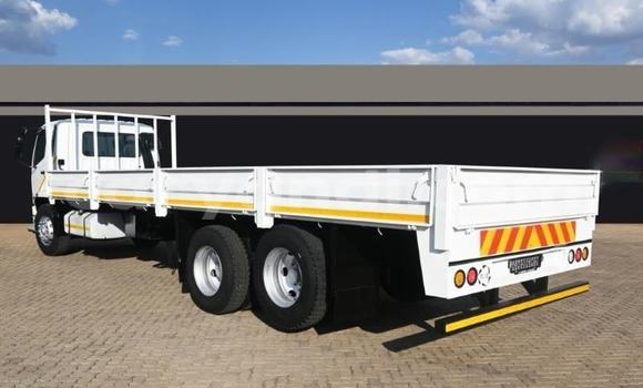Acheter Occasion Utilitaire Mitsubishi Fuso Blanc à Kabwe, Zambie Acheter Occasion Utilitaire Mitsubishi Fuso Blanc à Kabwe, Zambie