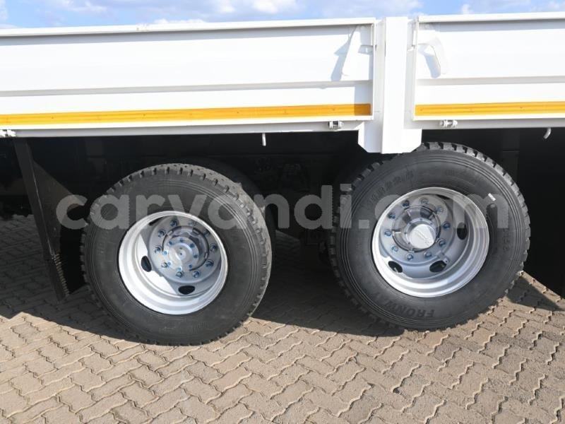 Big with watermark mitsubishi fuso zambia kabwe 30089