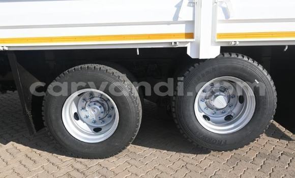 Acheter Occasion Utilitaire Mitsubishi Fuso Blanc à Kabwe, Zambie Acheter Occasion Utilitaire Mitsubishi Fuso Blanc à Kabwe, Zambie