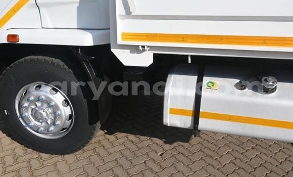 Acheter Occasion Utilitaire Mitsubishi Fuso Blanc à Kabwe, Zambie Acheter Occasion Utilitaire Mitsubishi Fuso Blanc à Kabwe, Zambie