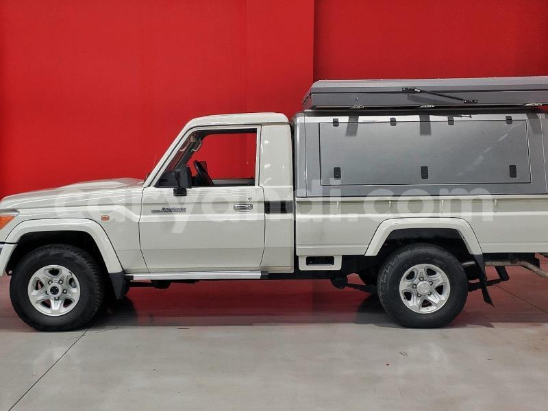Big with watermark toyota land cruiser zambia lusaka 30100