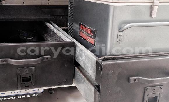 Acheter Occasion Voiture Toyota Land Cruiser Blanc à Lusaka, Zambie Acheter Occasion Voiture Toyota Land Cruiser Blanc à Lusaka, Zambie