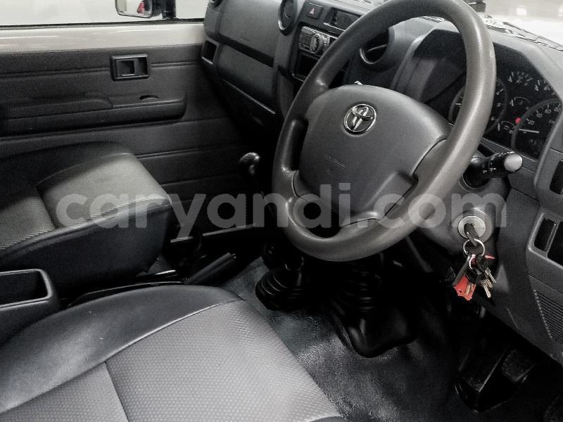 Big with watermark toyota land cruiser zambia lusaka 30100