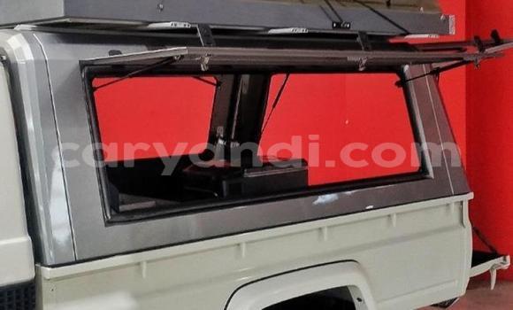 Acheter Occasion Voiture Toyota Land Cruiser Blanc à Lusaka, Zambie Acheter Occasion Voiture Toyota Land Cruiser Blanc à Lusaka, Zambie