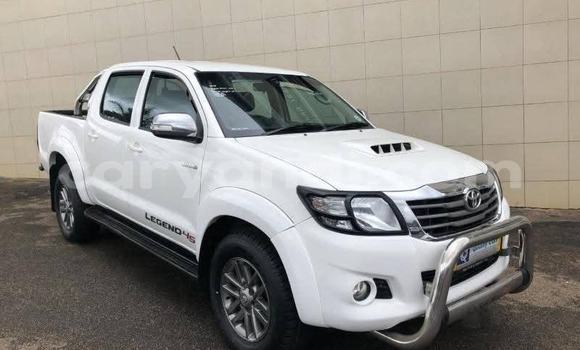Nunua Ilio tumika Toyota Hilux Nyeupe Gari ndani ya Kabwe nchini Zambia Nunua Ilio tumika Toyota Hilux Nyeupe Gari ndani ya Kabwe nchini Zambia