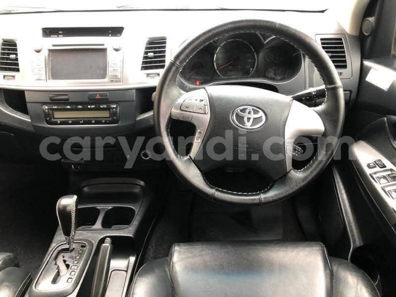 Big with watermark toyota hilux zambia kabwe 30103