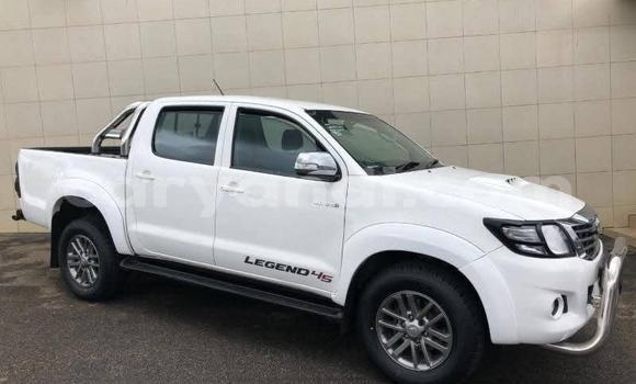 Buy Used Toyota Hilux White Car in Kabwe in Zambia Buy Used Toyota Hilux White Car in Kabwe in Zambia