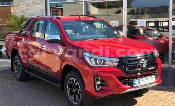 Buy Used Toyota Hilux Red Car in Kabwe in Zambia