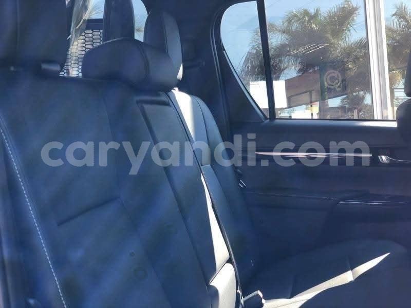 Big with watermark toyota hilux zambia kabwe 30104