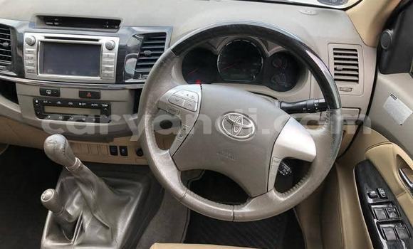 Nunua Ilio tumika Toyota Fortuner Fedha Gari ndani ya Kabwe nchini Zambia Nunua Ilio tumika Toyota Fortuner Fedha Gari ndani ya Kabwe nchini Zambia