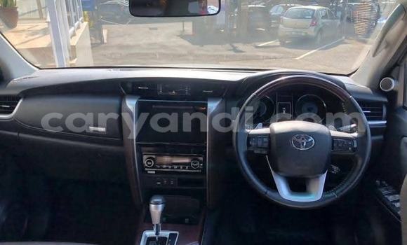 Buy Used Toyota Fortuner Silver Car in Kabwe in Zambia Buy Used Toyota Fortuner Silver Car in Kabwe in Zambia