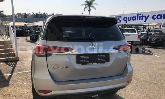 Buy Used Toyota Fortuner Silver Car in Kabwe in Zambia Buy Used Toyota Fortuner Silver Car in Kabwe in Zambia