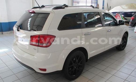 Nunua Ilio tumika Dodge Journey Nyeupe Gari ndani ya Kabwe nchini Zambia Nunua Ilio tumika Dodge Journey Nyeupe Gari ndani ya Kabwe nchini Zambia