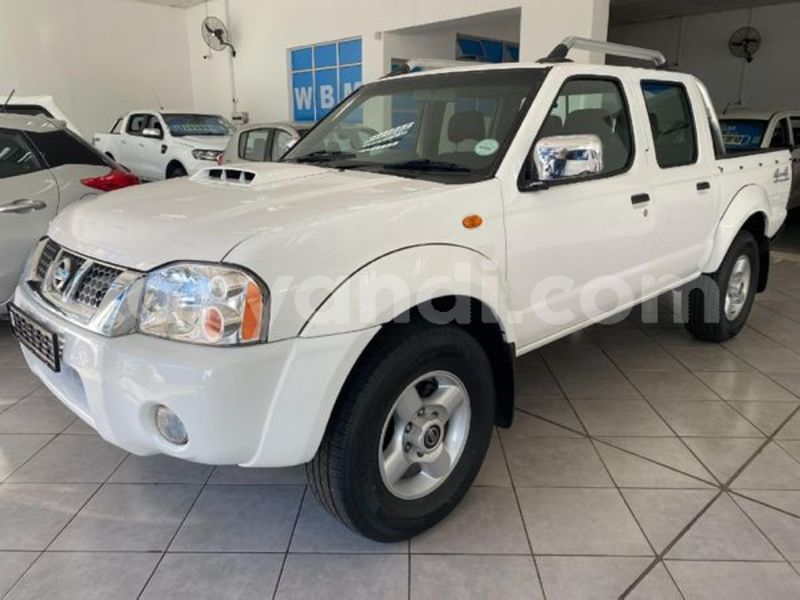 Big with watermark nissan np 300 zambia lusaka 30114