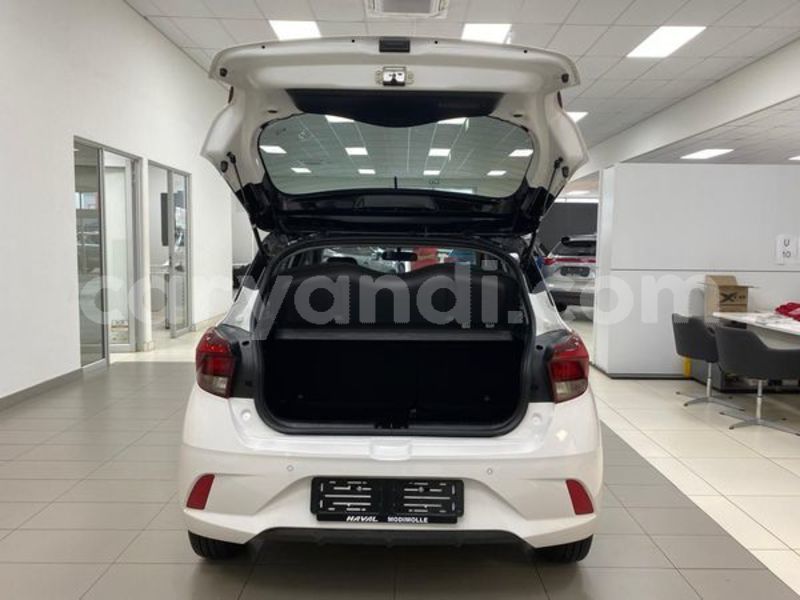 Big with watermark hyundai i10 zambia lusaka 30115