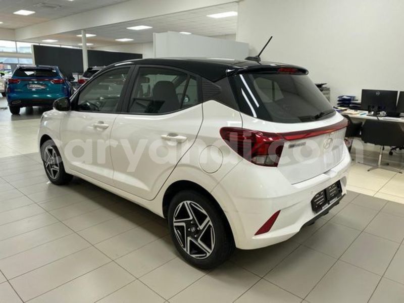 Big with watermark hyundai i10 zambia lusaka 30115