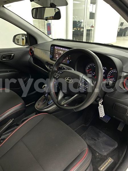 Big with watermark hyundai i10 zambia lusaka 30115