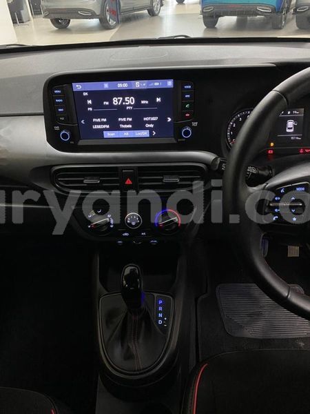 Big with watermark hyundai i10 zambia lusaka 30115