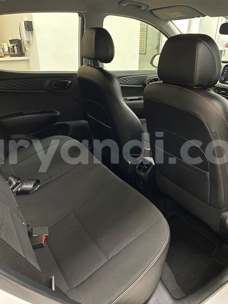 Big with watermark hyundai i10 zambia lusaka 30115