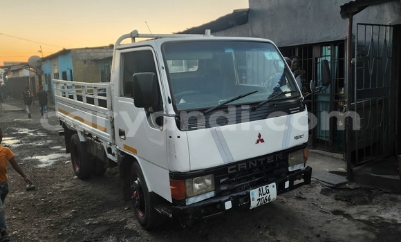 Buy Used Mitsubishi Canter White Truck in Lusaka in Zambia