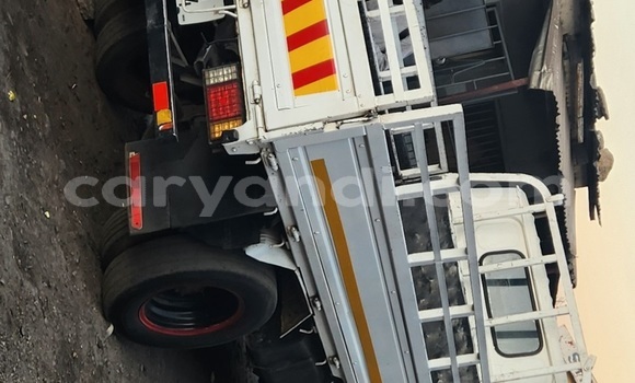 Nunua Ilio tumika Mitsubishi Canter Nyeupe Lori ndani ya Lusaka nchini Zambia Nunua Ilio tumika Mitsubishi Canter Nyeupe Lori ndani ya Lusaka nchini Zambia