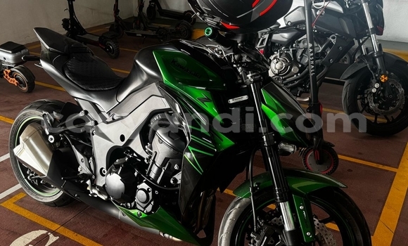 Nunua Ilio tumika Kawasaki Z 1000 Kijani Bike ndani ya Lusaka nchini Zambia