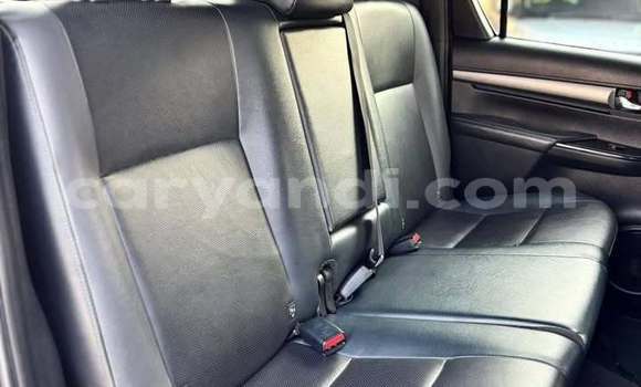 Acheter Occasion Voiture Toyota Hilux Noir à Lusaka, Zambie Acheter Occasion Voiture Toyota Hilux Noir à Lusaka, Zambie