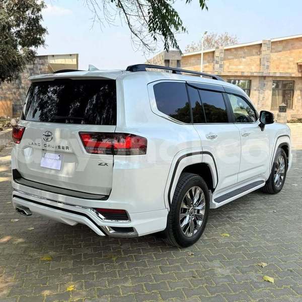 Big with watermark toyota land cruiser zambia lusaka 30141