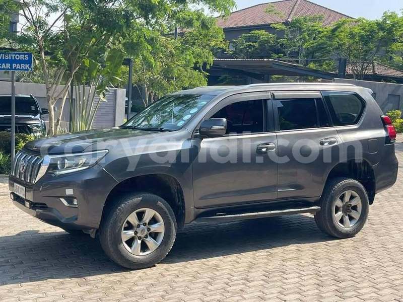 Big with watermark toyota prado zambia lusaka 30145