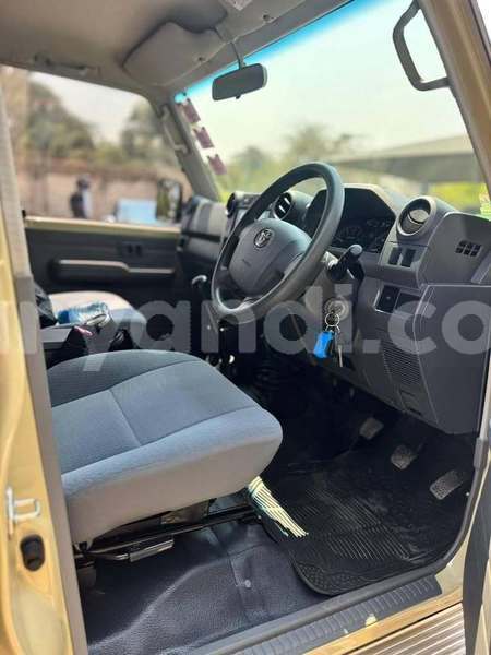 Big with watermark toyota land cruiser zambia lusaka 30148