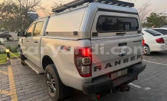 Acheter Occasion Voiture Ford Ranger Blanc à Lusaka, Zambie Acheter Occasion Voiture Ford Ranger Blanc à Lusaka, Zambie