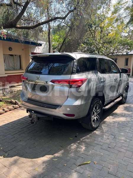 Big with watermark toyota fortuner zambia lusaka 30156