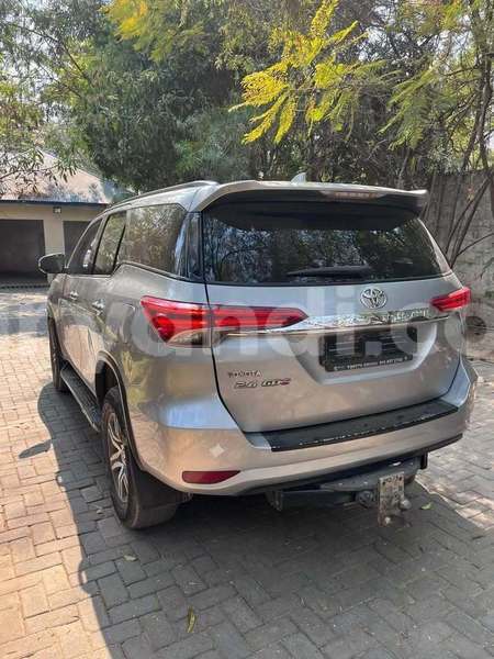 Big with watermark toyota fortuner zambia lusaka 30156