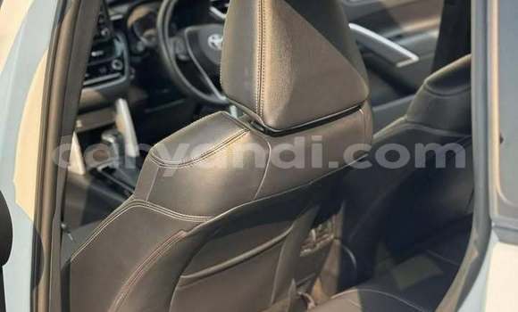 Acheter Occasion Voiture Toyota Corolla Blanc à Lusaka, Zambie Acheter Occasion Voiture Toyota Corolla Blanc à Lusaka, Zambie