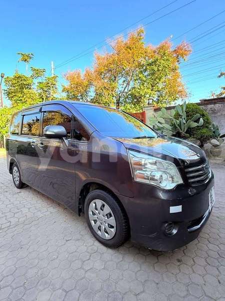 Big with watermark toyota noah zambia lusaka 30167