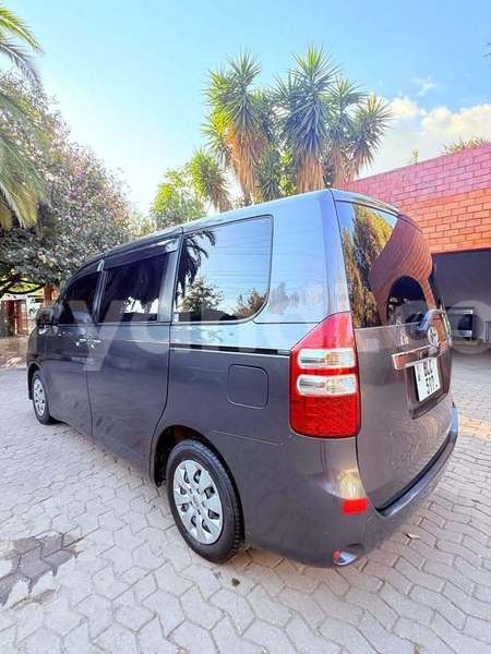 Big with watermark toyota noah zambia lusaka 30167