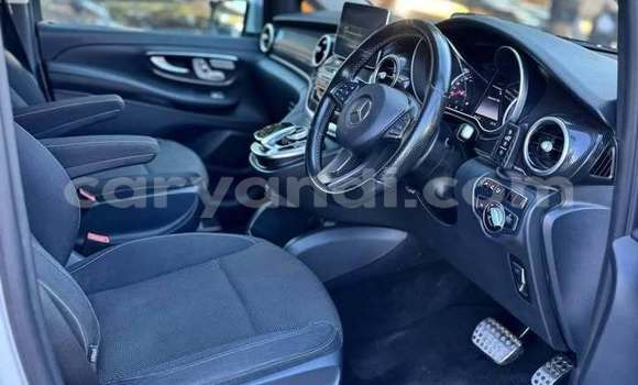 Buy Used Mercedes‒Benz V-klasse White Car in Lusaka in Zambia Buy Used Mercedes‒Benz V-klasse White Car in Lusaka in Zambia