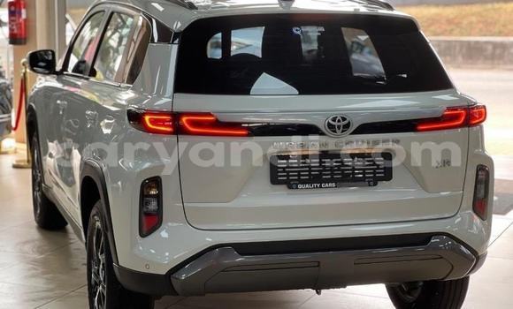 Nunua Ilio tumika Toyota Urban Cruiser Nyeupe Gari ndani ya Kabwe nchini Zambia Nunua Ilio tumika Toyota Urban Cruiser Nyeupe Gari ndani ya Kabwe nchini Zambia