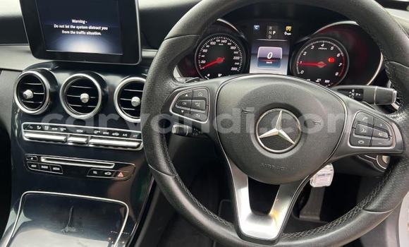 Nunua Ilio tumika Mercedes-Benz E-Classe Fedha Gari ndani ya Kabwe nchini Zambia Nunua Ilio tumika Mercedes-Benz E-Classe Fedha Gari ndani ya Kabwe nchini Zambia