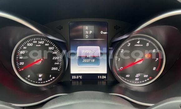 Nunua Ilio tumika Mercedes-Benz E-Classe Fedha Gari ndani ya Kabwe nchini Zambia Nunua Ilio tumika Mercedes-Benz E-Classe Fedha Gari ndani ya Kabwe nchini Zambia