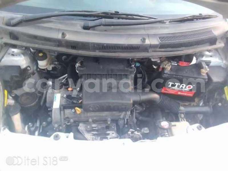 Big with watermark toyota vitz zambia lusaka 30194