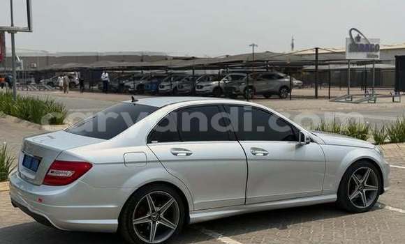 Acheter Occasion Voiture Mercedes-Benz C180 coupe Autre à Lusaka, Zambie Acheter Occasion Voiture Mercedes-Benz C180 coupe Autre à Lusaka, Zambie