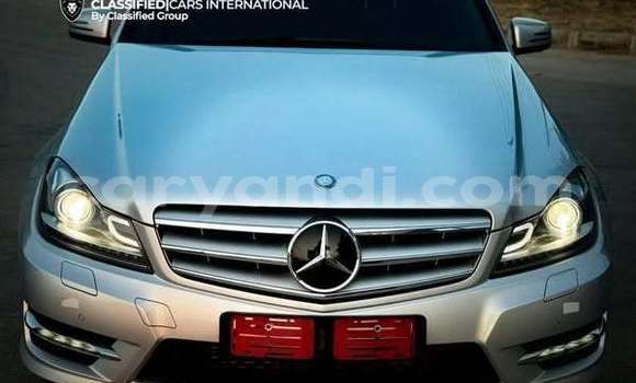 Acheter Occasion Voiture Mercedes-Benz C180 coupe Autre à Lusaka, Zambie Acheter Occasion Voiture Mercedes-Benz C180 coupe Autre à Lusaka, Zambie