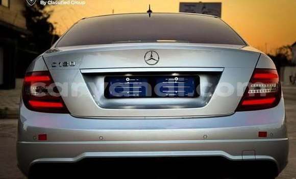 Acheter Occasion Voiture Mercedes-Benz C180 coupe Autre à Lusaka, Zambie Acheter Occasion Voiture Mercedes-Benz C180 coupe Autre à Lusaka, Zambie